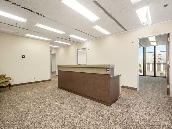 Office Space Available in Excellent Condition & Move-In Ready : 1221 Van Ness Ave, Fresno, CA 93721